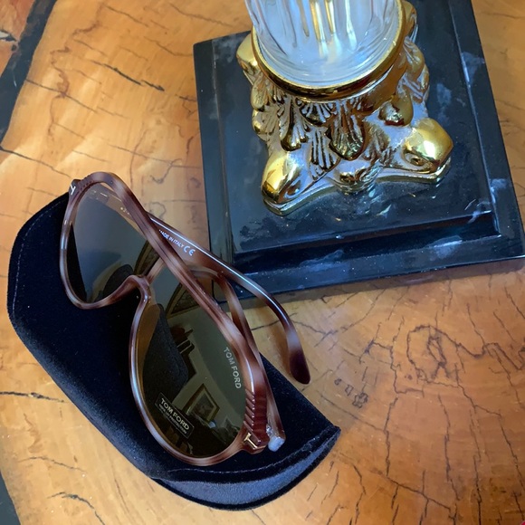 Tom Ford Italian Men’s Beige Havana Sunglasses! - Picture 3 of 8